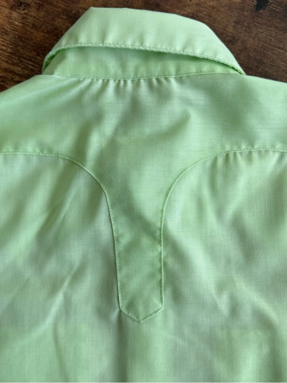 Vintage 60s Lime Green Pearl Snap Semi Sheer Spear Collar Western ~ Size Medium - Picture 8 of 8